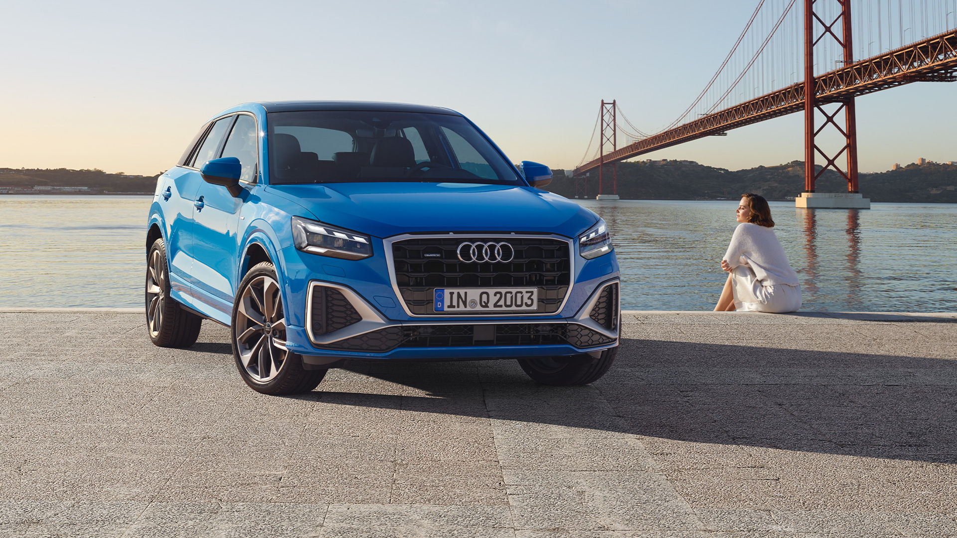 Front sideview Audi Q2