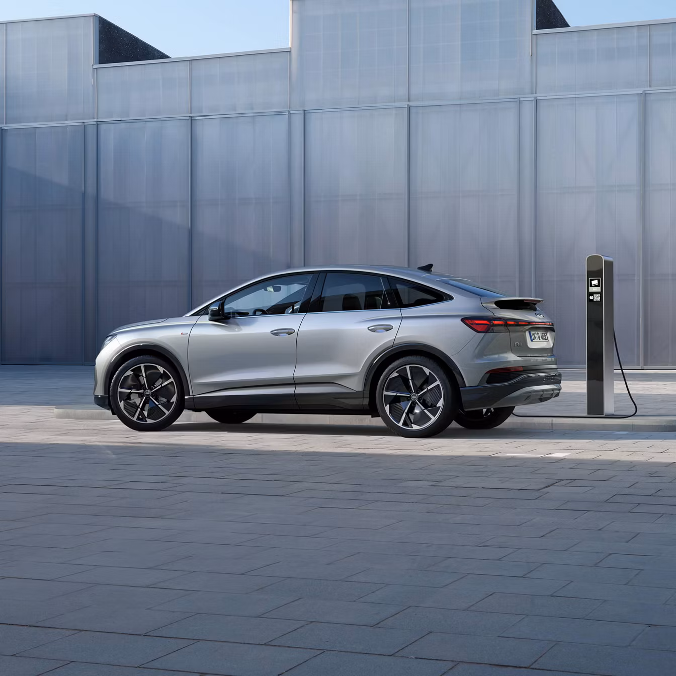 Audi Q4 Sportback e-tron charging