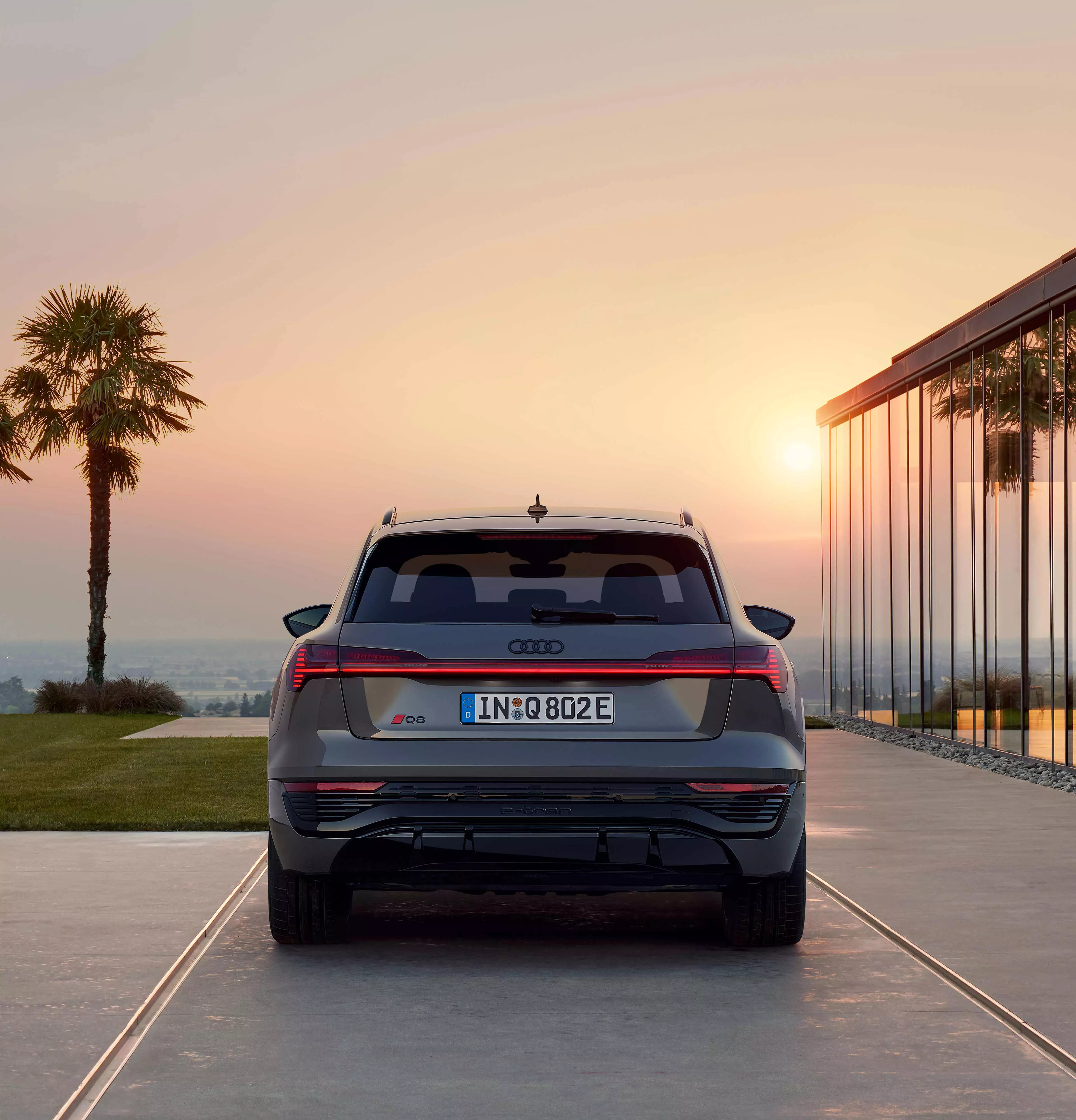 Rear view Audi Q8 e-tron